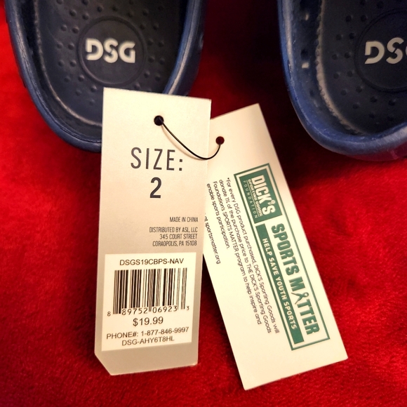 DSG EVA Slip-On water shoes, size 2 youth - Picture 3 of 3